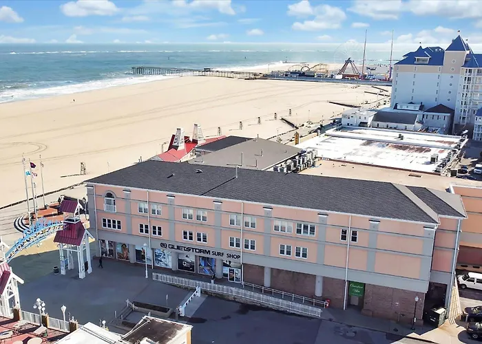 Oceanfront 2 *