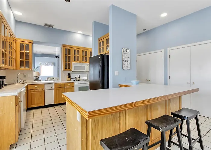 Oceanfront 2 *